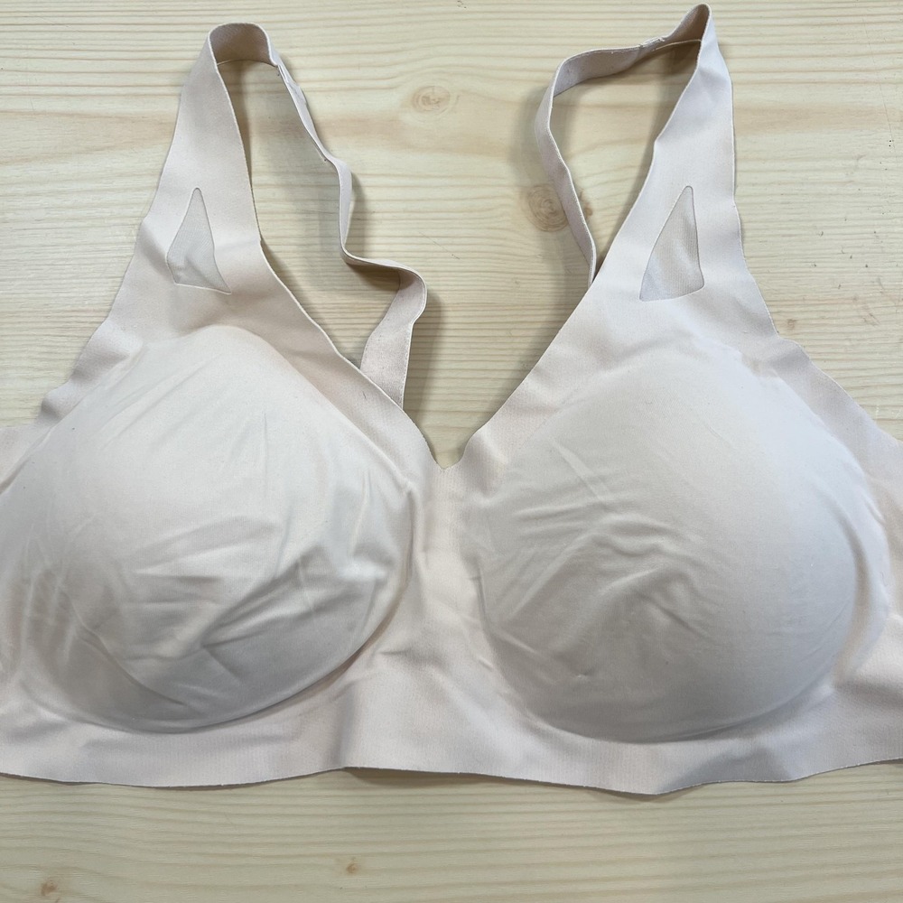 Hanes Bra‎ Womens XL Beige Wireless T Shirt Lightly Lined Seamless Everyday